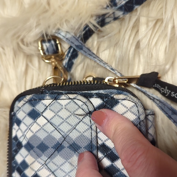 Simply Southern crossbody wristlet - Picture 6 of 6